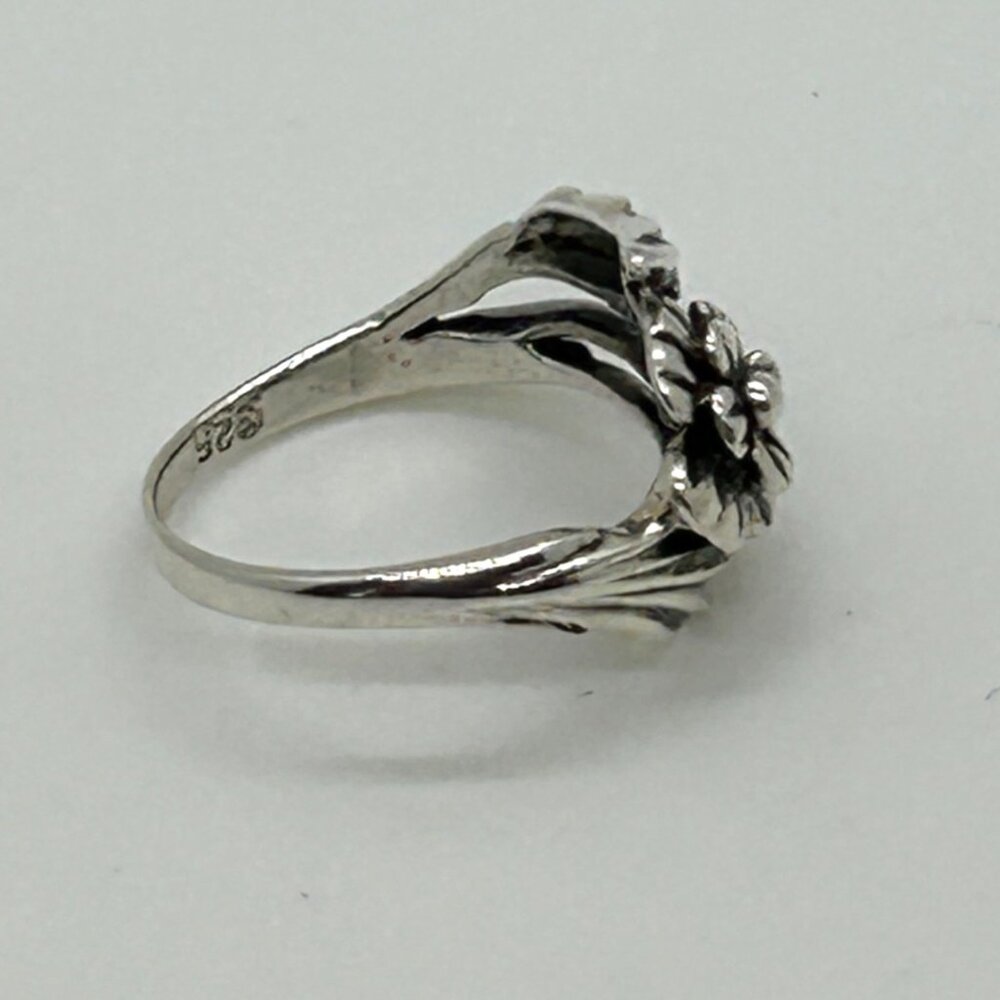 Sterling Silver Flower & Leaf Ring 925 Child Size 2.5 Floral Design Jewelry - Picture 10 of 11